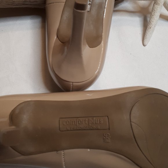 comfort plus by Predictions | Nude | NWT | Vegan Patent | Pumps | 3" Heels - Picture 11 of 13